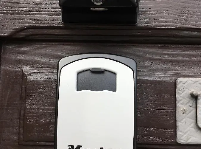 Πανσιόν 1912 - Wooden - Old Town 3*