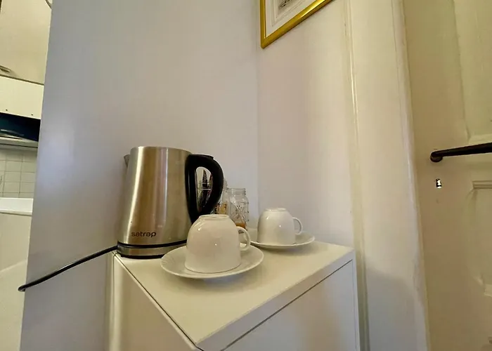 Πανσιόν 1912 - Wooden - Old Town