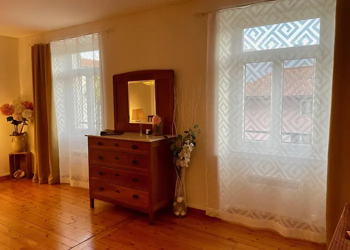 1912 - Wooden - Old Town 게스트하우스 3*