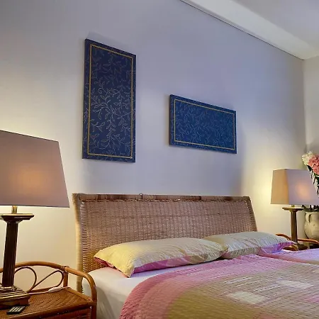 1912 - Wooden - Old Town